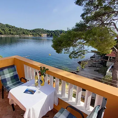 Appartamento One-bedroom With Terrace *