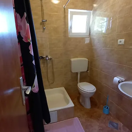 One-bedroom With Terrace דירה