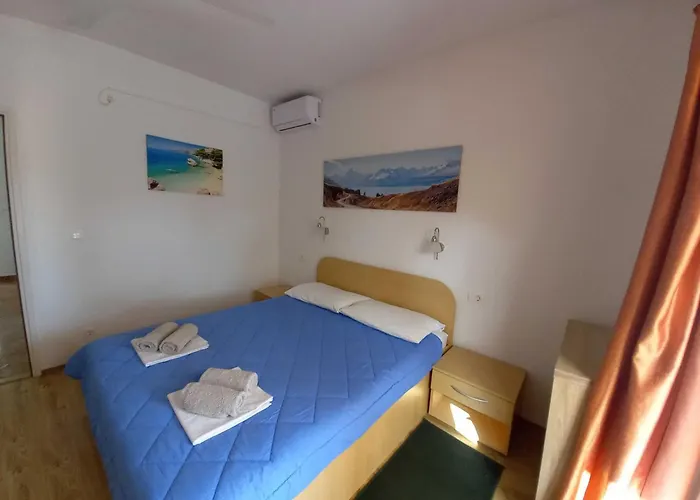 One-bedroom With Terrace Sobra