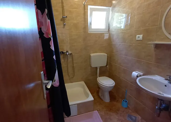 One-bedroom With Terrace Apartament